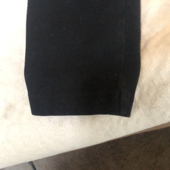 VS Pink high waisted yoga leggings. - Picture 5 of 5